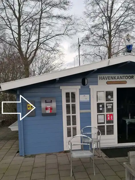 AED aanwezig bij Jachthaven Winschoten - Jachthaven Winschoten